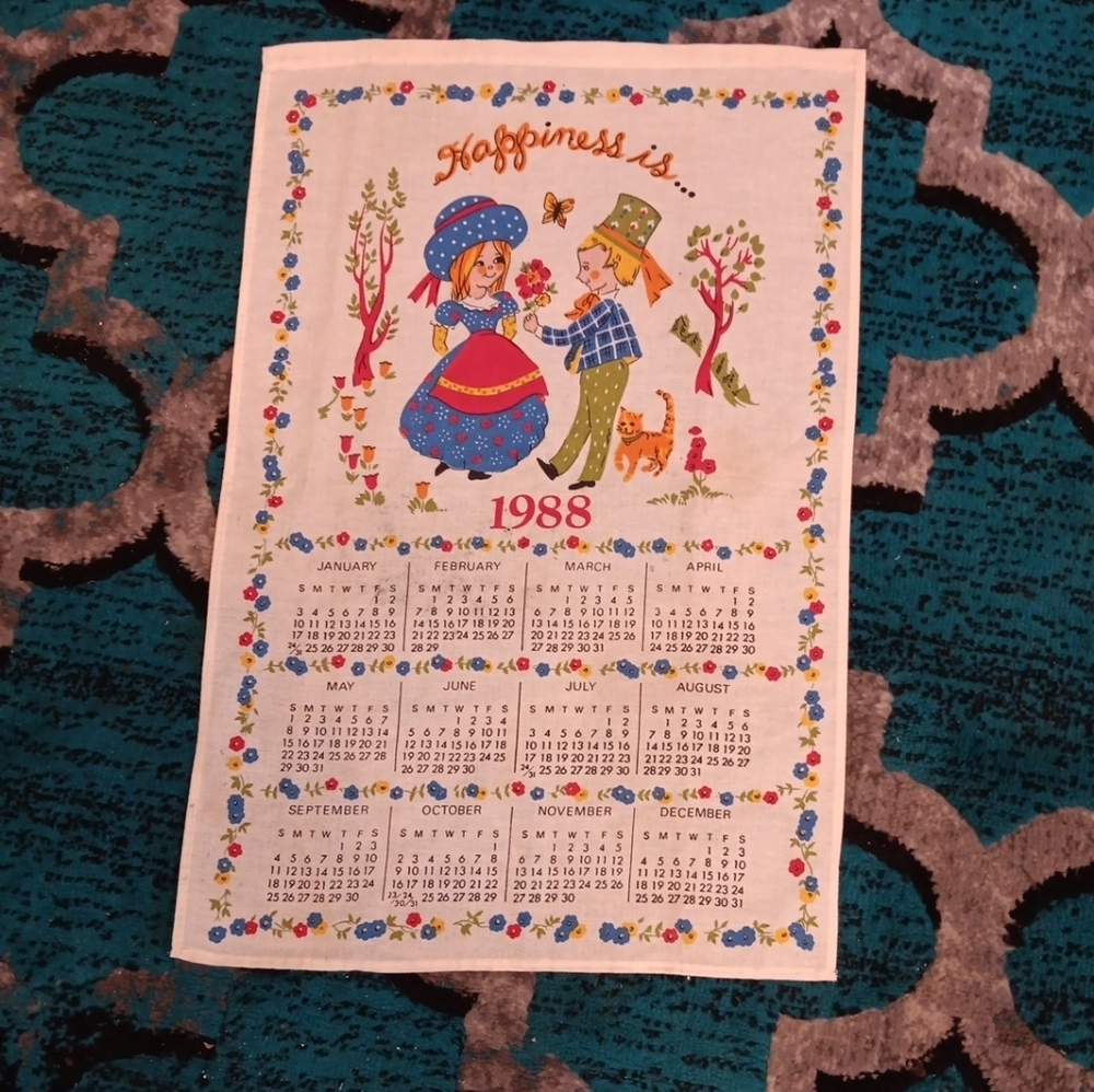 1988 " HAPPINESS IS " FABRIC LINEN SCROLL CALENDAR MAN AND WOMEN FLOWERS